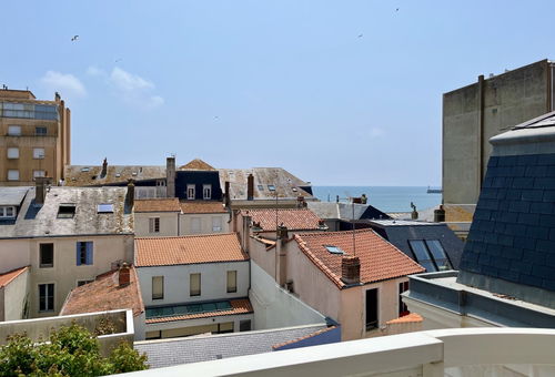 Au deuxième étage d'une résidence avec ascenseur - Les Sables d'Olonne.