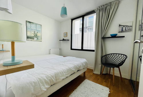 Dans une résidence de standing sécurisée récente - Plage à 400m - Arcachon.