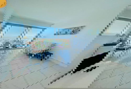 Avec ascenseur disposant notamment d’une magnifique - Arcachon.