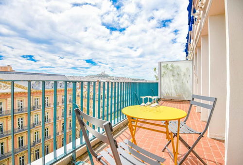 Agréable et lumineux appartement avec terrasse sur la Canebière - Marseille 01