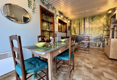 Small house in the center of Saint-Pierre d'Oléron village, close to bike...