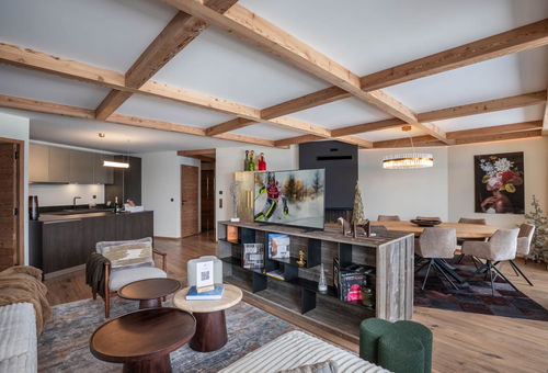 The ski slopes are at the foot of the residence, high end accommodation,...