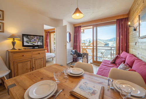 Flat in resort centre