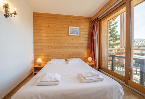 Flat in resort centre
