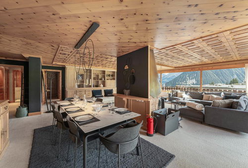 Contemporary apartment in the heart of Courchevel, facing the snow front -...