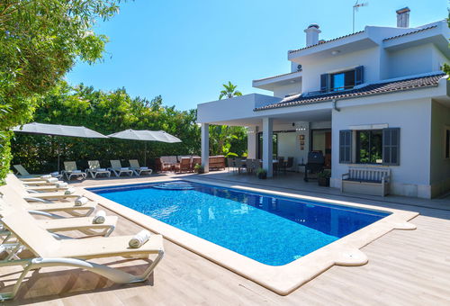 Villa 6 bedroom Can Picafort
