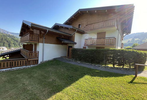 Studio, Sleeps 2, Half-district