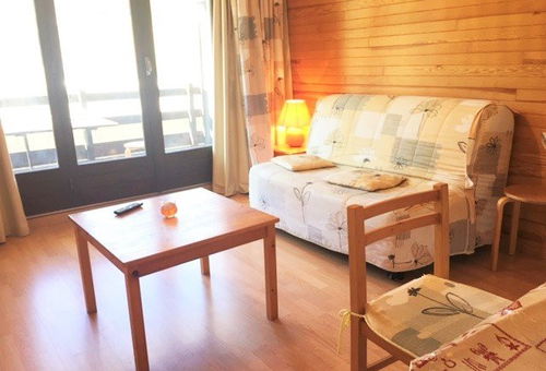 Risoul 1850 (05) – Snow front area – Résidence Le Césier Apartment...