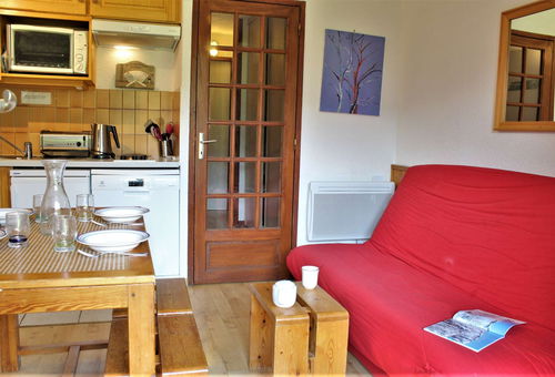 Risoul 1850 (05) – Snow front area – Résidence Les...