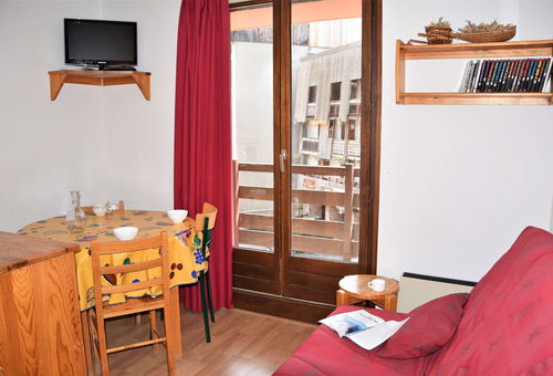 Risoul 1850 (05) – Resort Center sector – Résidence Les...