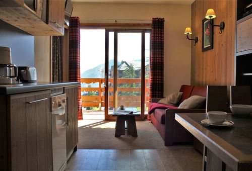 Risoul 1850 (05) – Upper resort area – Résidence Antares Apartment 2...