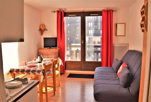 Risoul 1850 (05) – Resort center sector – Residence Apartment...