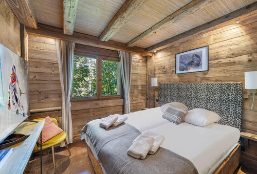 Ideally located in a quiet, privileged area.