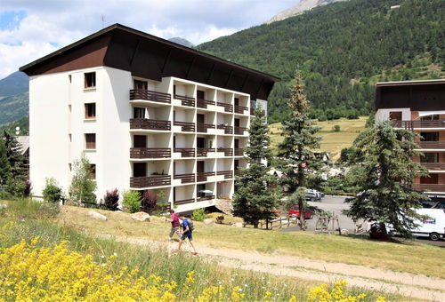 La Salle les Alpes (05) - At the foot of the slopes - Residence Le...