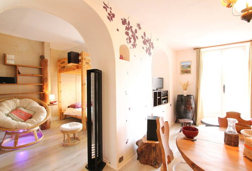 Briançon (05) - Cité Vauban - Studio dans immeuble de caractère
Studio -...