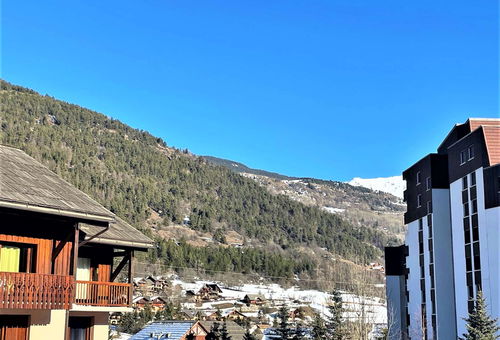 La Salle les Alpes (05) - Residence of the Hameau du Bez - Spring building
2...