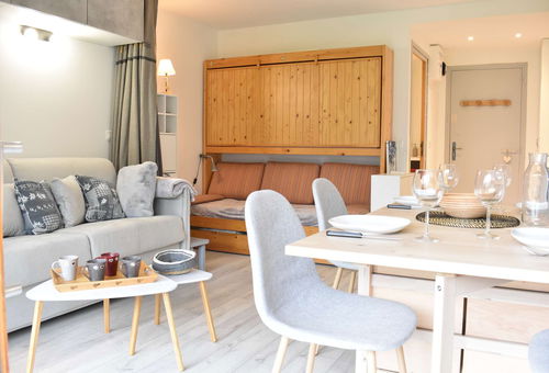 Méribel (73) -Altitude 1600 - Résidence 
Studio Apartment - approximately...