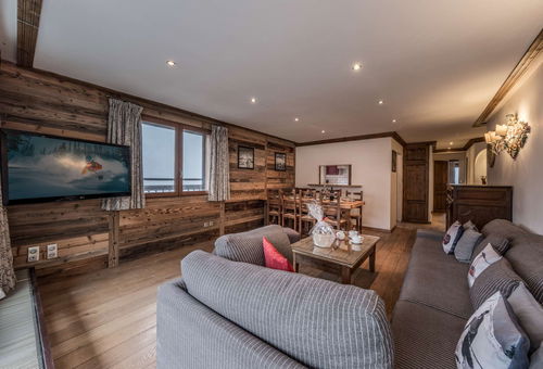 Grand appartement, skis aux pieds, situé dans le centre de Courchevel Moriond...