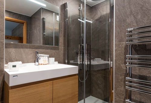 Beautiful apartment in the Glaciers area, close to the slopes and the ski...
