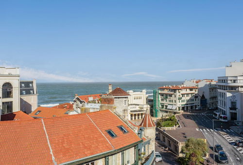 Cosy apartment with sea view, in the centre of Biarritz