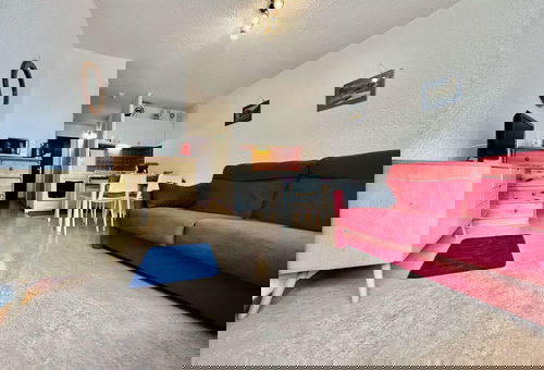 A environ 150m du télécabine du Fréjus et de l'ESF.