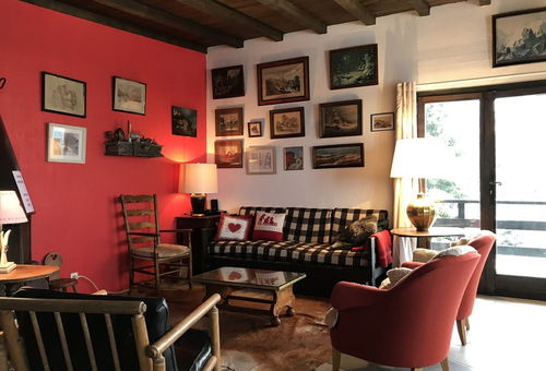 PLAN PEISEY (73) - Chalet la Grive
Chalet rustique pour 11 personnes de 126 m²