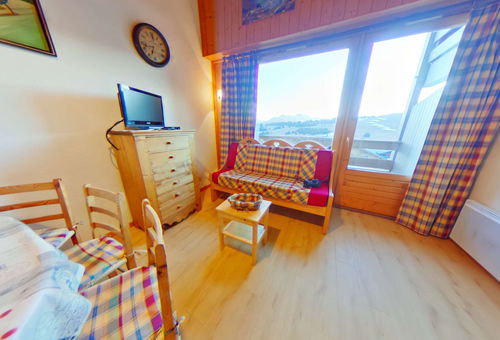 Les Saisies (73) - Rond Point
2 room apartment with cabin and mezzanine -...
