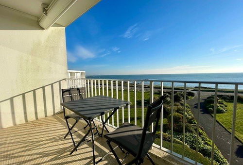 Quiberon: pleasantly located studio with breathtaking views of the islands of...