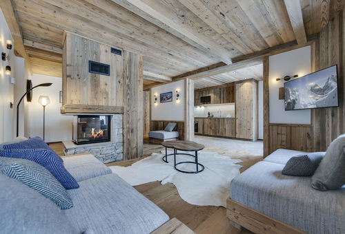 VAL D&#39;ISERE - Fornet Located in the Fornet district, this apartment...