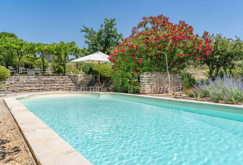 Authentic Mas with heated pool close to the most beautiful villages of...