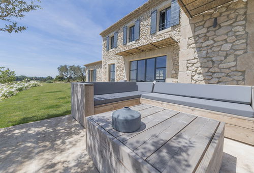 LOCATION MAUSSANE - PURE HAPPINESS FOR THIS PROPERTY