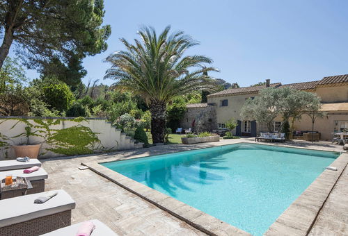 SEASONAL RENTAL MOURIES - AUTHENTIC MAS IN PROVENCE!