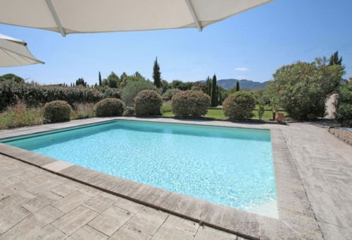Joli mas avec piscine proche du village de Saint Remy de Provence