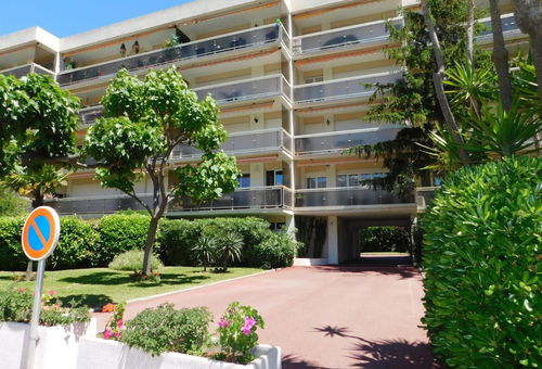 Appartement standing "Vitoria" with air conditioning and parking,close to the...