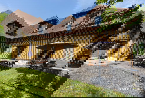 Ideally located in Honfleur.