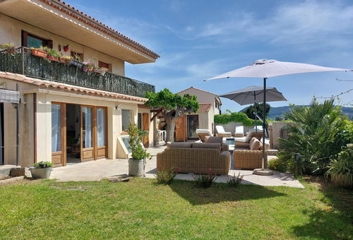 Apartment 4 bedroom Saint-cyr-sur-mer