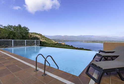 Villa 3 bedroom Porto-vecchio
