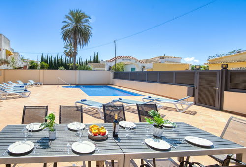 Villa 5 bedroom Empuriabrava