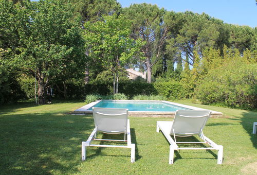 Mas des Oiseaux (9p) with pool in Chateaurenard