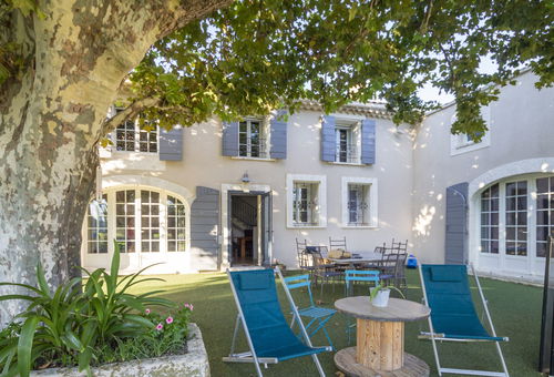 A beautiful and spacious holiday property with a private pool.