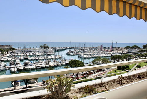 Villeneuve Loubet Plage (06) Le Ducal Port Marina Baie des Anges
 Magnifique...