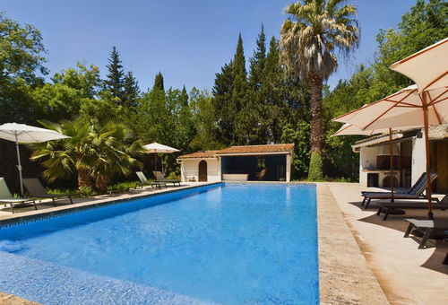 Beautiful mas with pool in the countryside of Mouriès