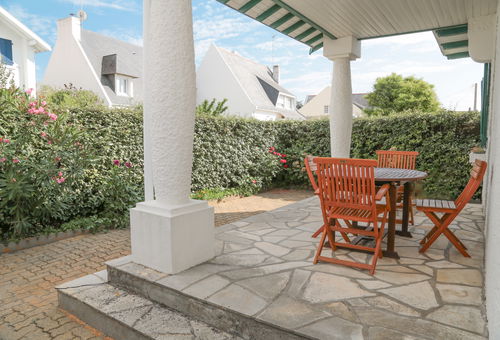 Pretty house in the heart of Le iguen.