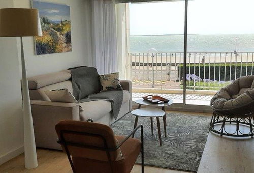 Superb newly renovated apartment with terrasse and panoramic sea view - Royan
