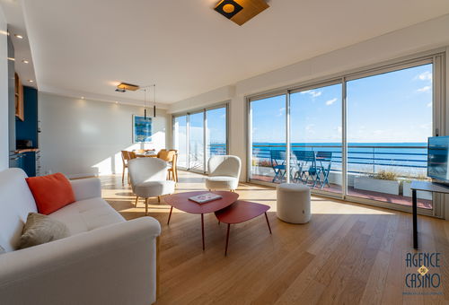 Stationnement libre dans la copropriété et Connexion WIFI FIBRE.