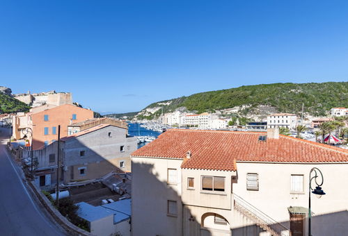 Apartment 2 bedroom Bonifacio