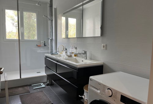 Appartement de 3 pièces face mer - proche commerces