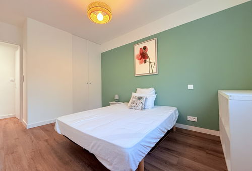 Appartement refait à neuf face à la mer.