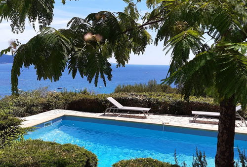 Bormes les Mimosas (83) - Gaou Bénat
Villa 3 pièces piscine 110 m² environ -...