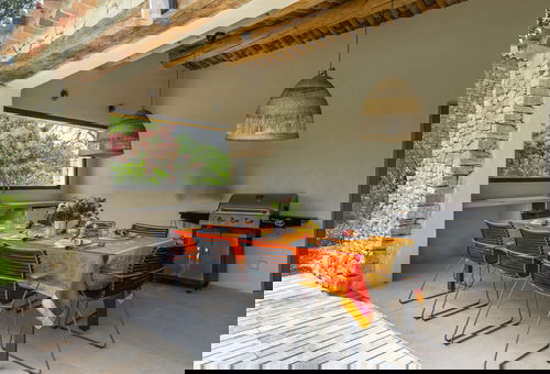 Beautiful villa with heated pool and petanque pitch in a secure and fenced...